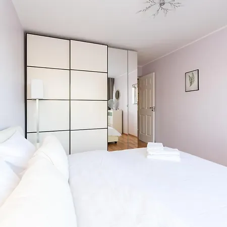 Hilltop - Arter City Centre * Tallin