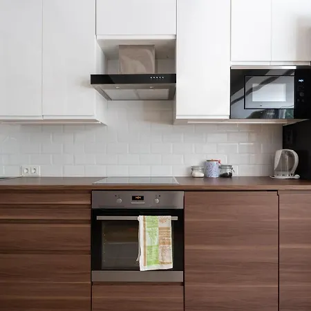 Hilltop - Arter City Centre Apartman Tallinn